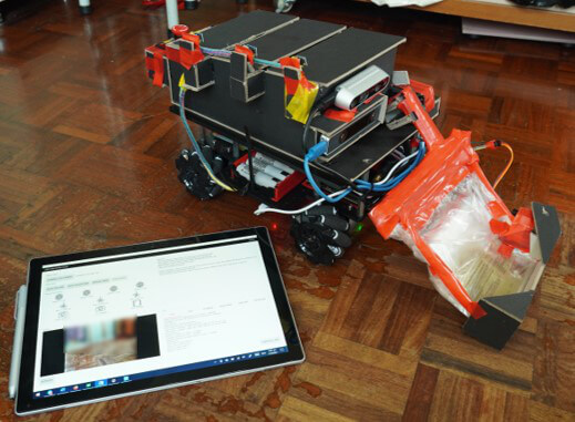 The first version of LGDXRobot and the remote control app.